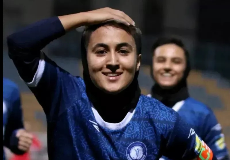 افسانه چترنور 