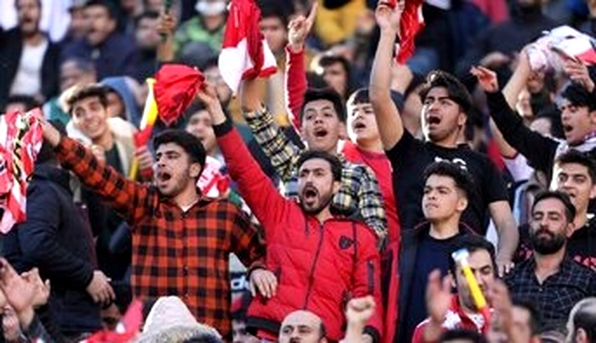 تجمع اعتراضی پرسپولیسی‌ها به خاطر سرمربی جدید
