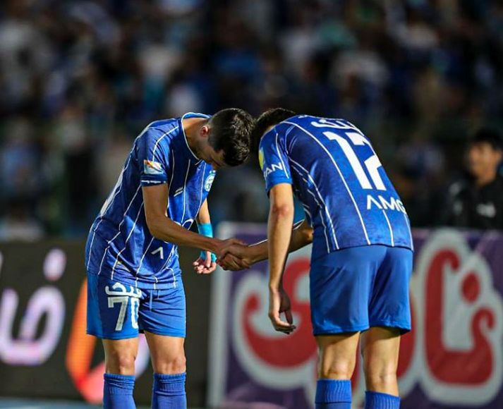 استقلال ۳-۱ آلومینیوم / بازگشت آبی پوشان به صدر جدول 