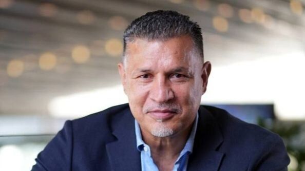 علی دایی در پیست اسکی دیزین