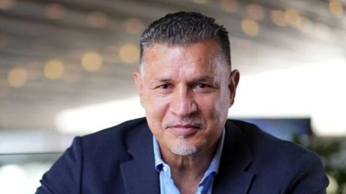 علی دایی در پیست اسکی دیزین