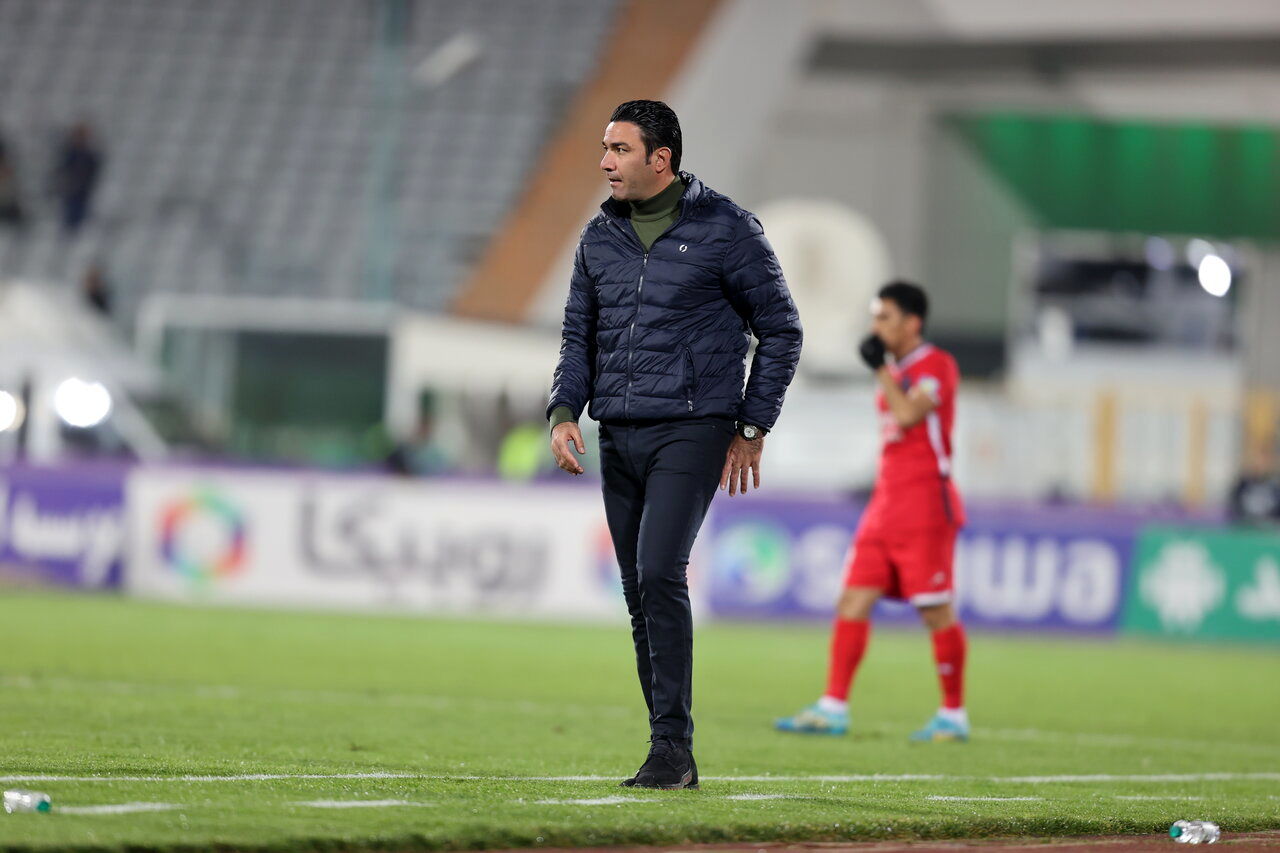  آغوش دوباره جواد نکونام برای پسر پرسپولیس