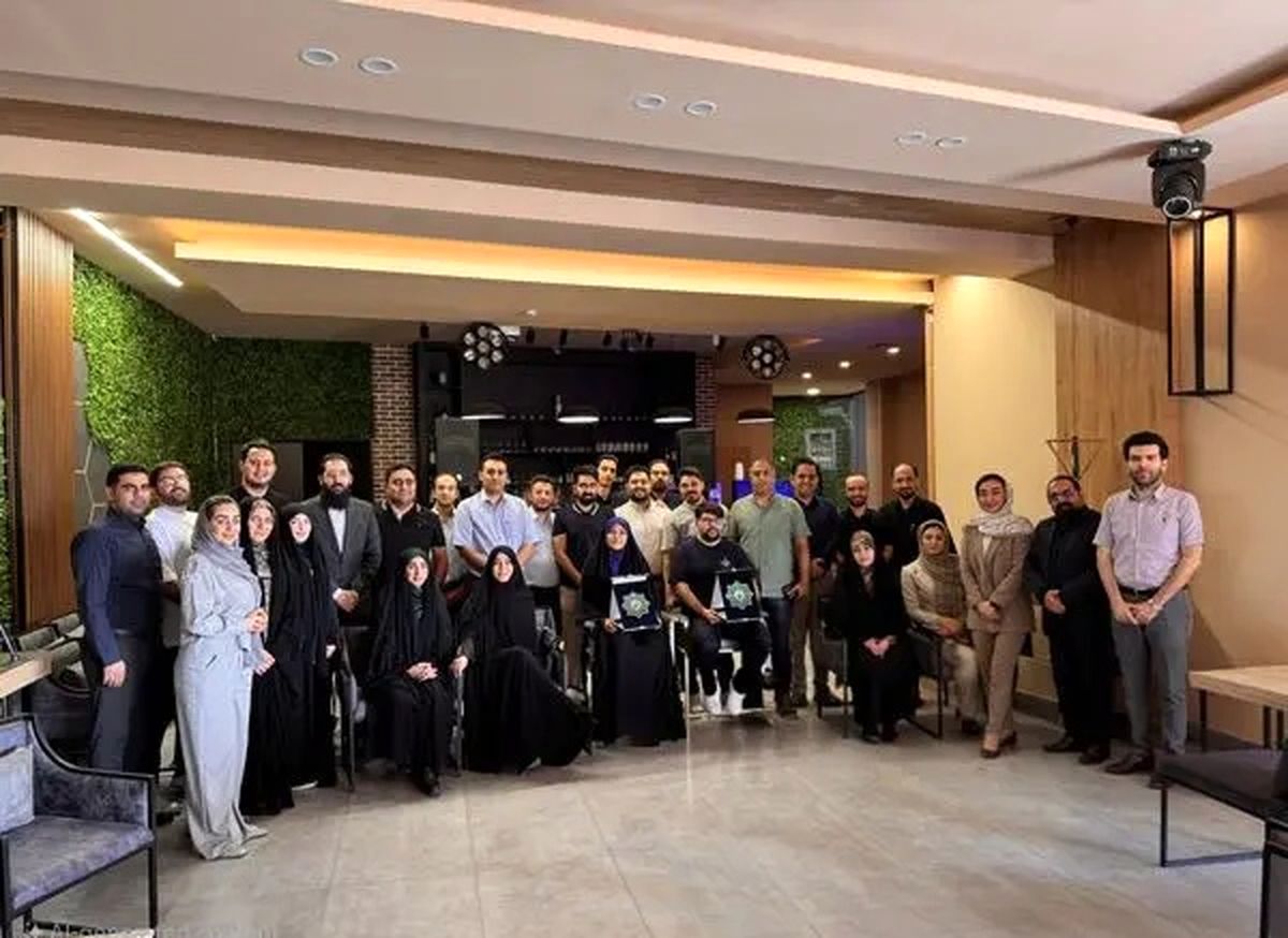 تجلیل از بانوی اثرگذار رسانه و سیاست، در ویژه‌برنامه «ستارگان خبرفوری»