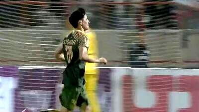 گل دوم شمس‌آذر به پرسپولیس در دقیقه 54
