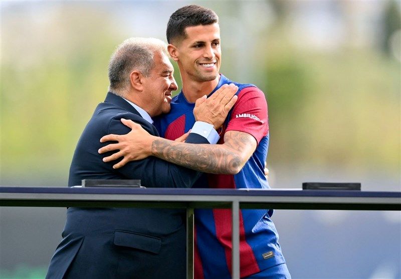 کار سخت بارسلونا برای ادامه همکاری با کانسلو 