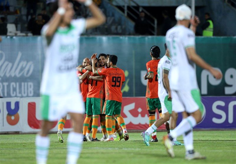 سپاهان دربی فولادی‌ها را برد و از بحران خارج شد/ نخستین پیروزی نساجی با ساکت و بردهای پرگل تراکتور و مس