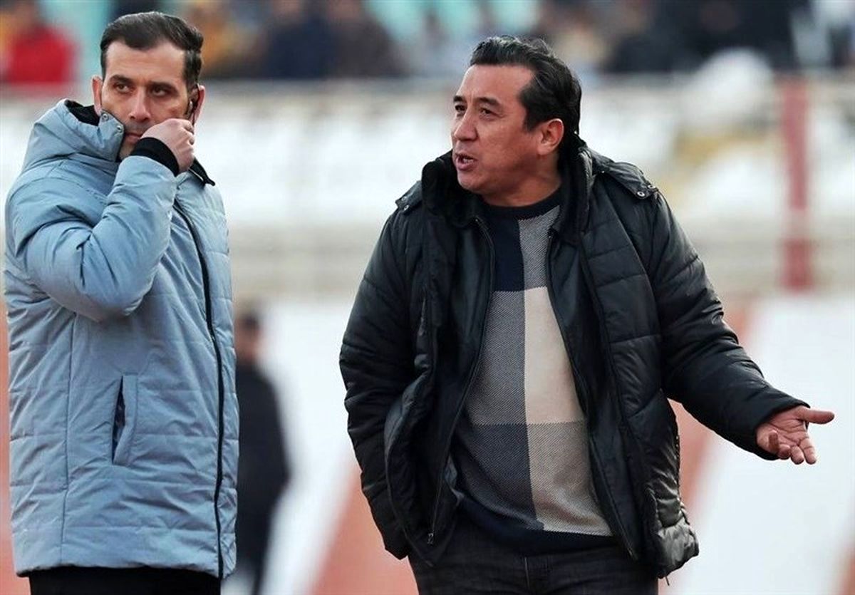 ادبیات عجیب و تنش بین 2 فوتبالی در برنامه زنده تلویزیون/ خداداد عزیزی و حسین خبیری تا اطلاع ثانوی محروم شدند/ ویدئو

