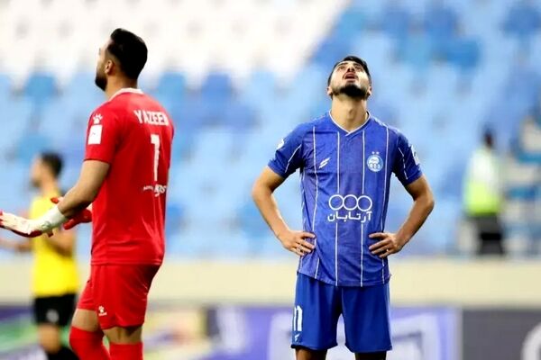 استقلال 0 - الحسین 1/ سکته آبی ها با شلیک 30 متری ابوجلبوش

