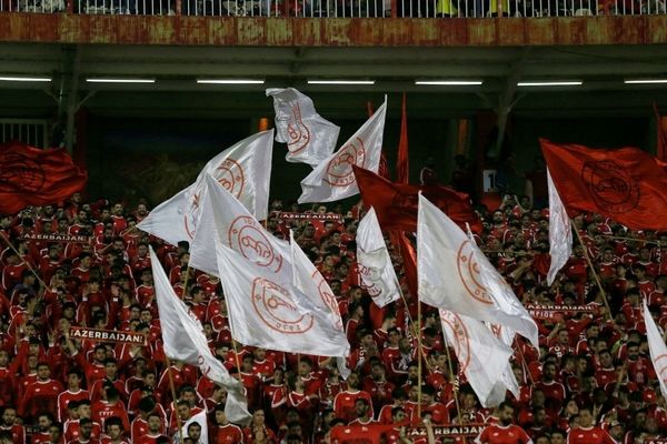 حکم سنگین انضباطی علیه تراکتور؛ محرومیت تماشاگران از تمام مسابقات جام حذفی/ محرومیت ۶ ماهه برای ۱۲ لیدر!