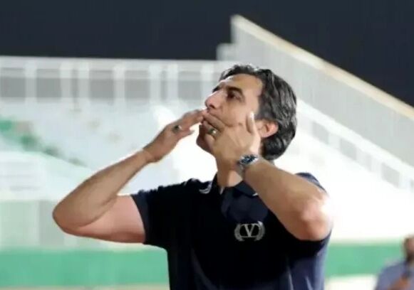 بهترین روزهای مهدی رحمتی / خیبر خرم آباد در صدر جدول بالاتر از استقلال، پرسپولیس، سپاهان و تراکتور!