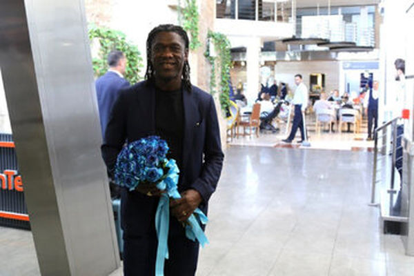 سیدورف از ایران می‌رود