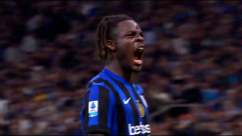 ببینید/ گل اول اینتر به لاتزیو در دقیقه 45+2
