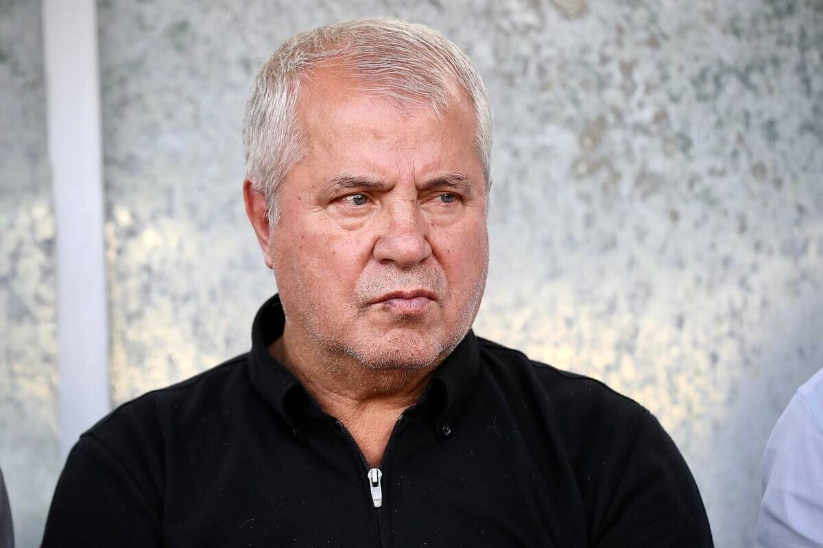 علی پروین از بیمارستان مرخص شد