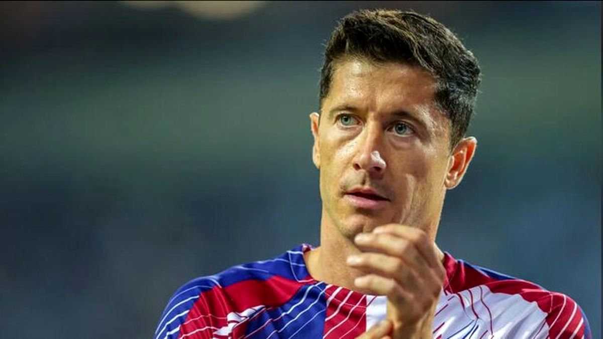 لواندوفسکی: توپ طلا حق من بود
