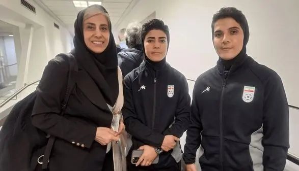 ۳ عضو دیگر تیم ملی فوتبال زنان از پناهندگی پشیمان شدند