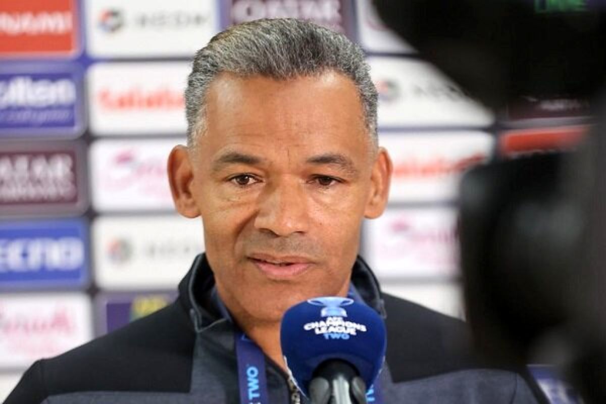 موافقت سپاهان با استعفای مورایس
