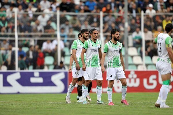 ملوان و فولاد به تساوی رضایت دادند/ خیبر پیروزی را با تساوی عوض کرد