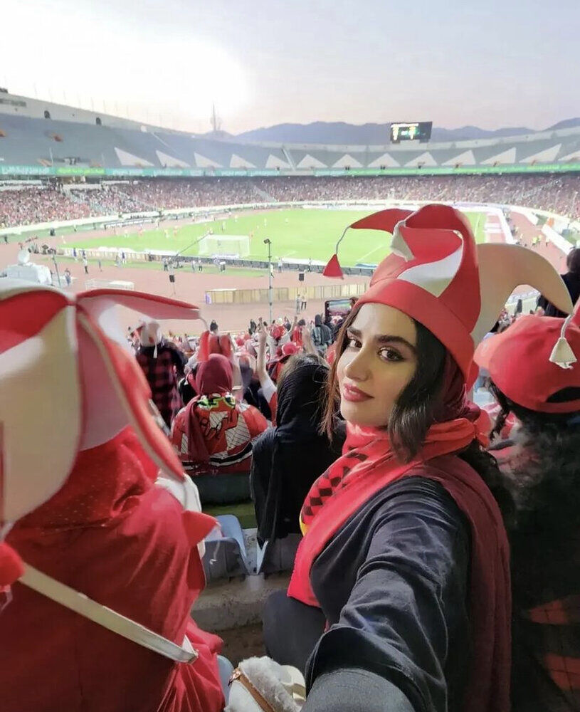 زنان پرسپولیسی ورزشگاه آزادی را زیبا کردند

