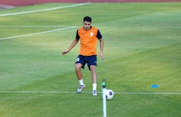 پاسخ منفی یک لژیونر به پیشنهاد ۳ تیم مطرح فوتبال ایران 