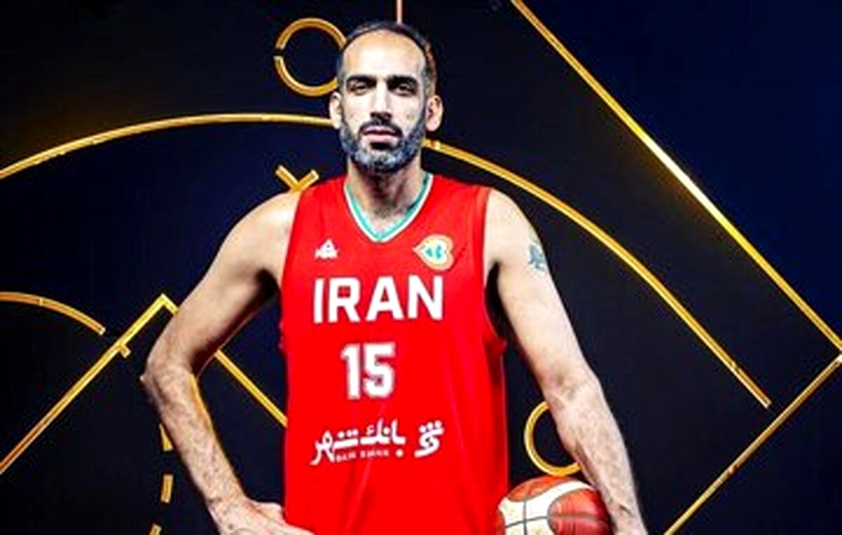 پیراهن شماره ۱۵ حامد حدادی بایگانی می‌شود