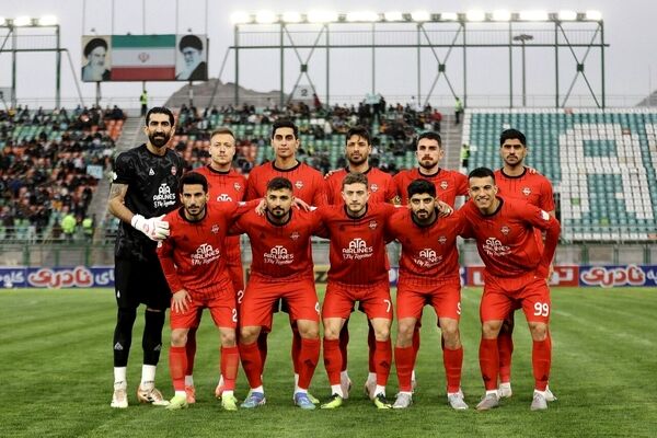 یک پرسپولیسی راهی تراکتور شد