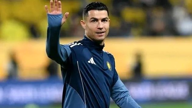 هدیه ارزشمند کریستیانو رونالدو به جونیور/ عکس