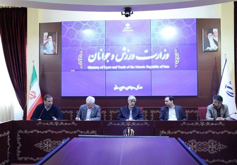 برگزاری سومین جلسه بررسی اخذ مجوز حرفه‌ای سرخابی‌ها با حضور وزیر ورزش