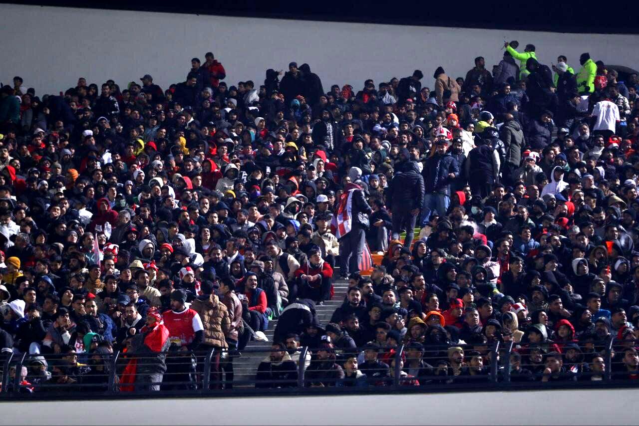 شعار هواداران پرسپولیس علیه درویش