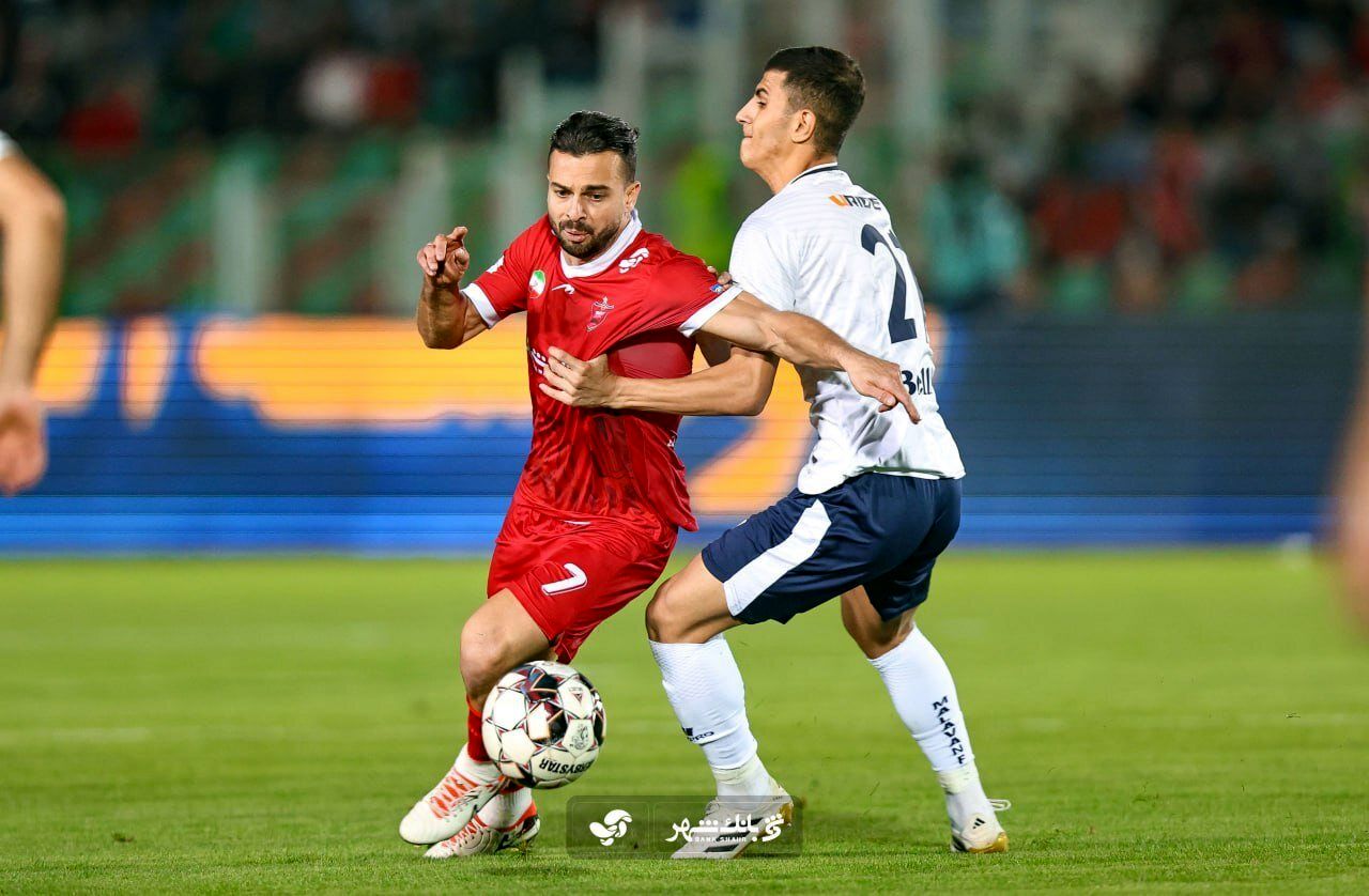 ملوان یک - صفر پرسپولیس/ پرسپولیس هدیه رقبا را پس فرستاد؛ فرصت صدرنشینی از دست رفت
