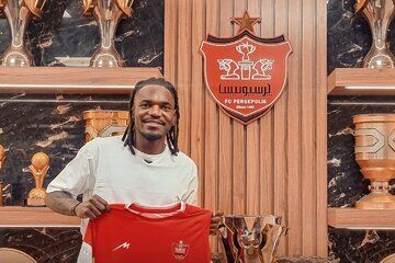 پیراهن رونالدینیو در پاری‌سن‌ژرمن برای ستاره پرسپولیس!