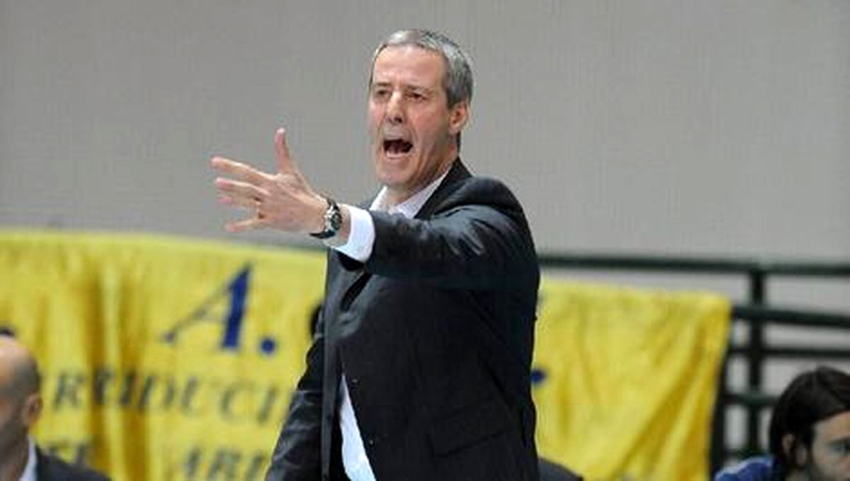 درگذشت دانیله بانیولی، سرمربی پرافتخار والیبال در ۷۱ سالگی
