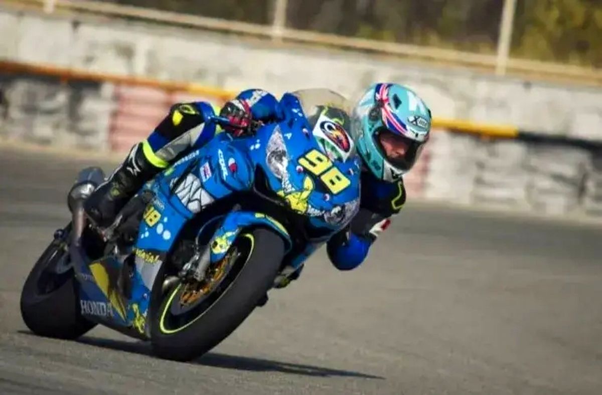 پایان 15 روز وقفه در بازسازی پیست آزادی