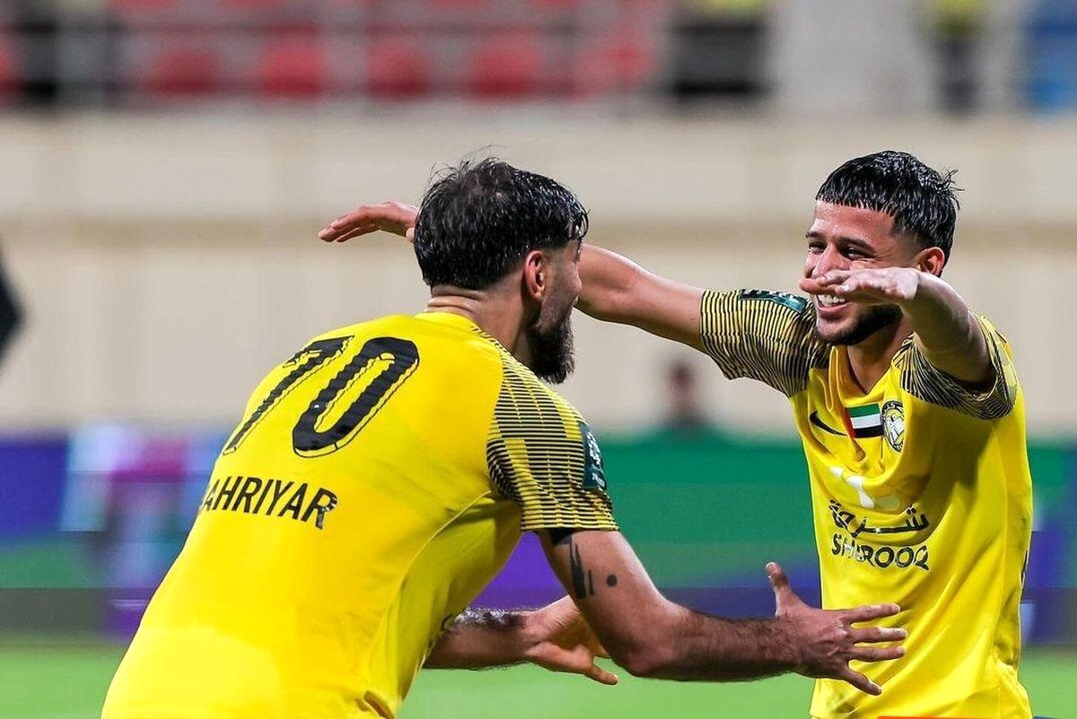 عکس یادگاری قایدی، قدوس و مغانلو در لباس عربی
