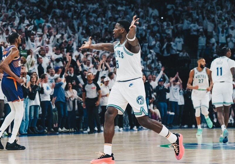 پیروزی مینه سوتا مقابل فینیکس در بازی نخست پلی‌آف لیگ NBA
