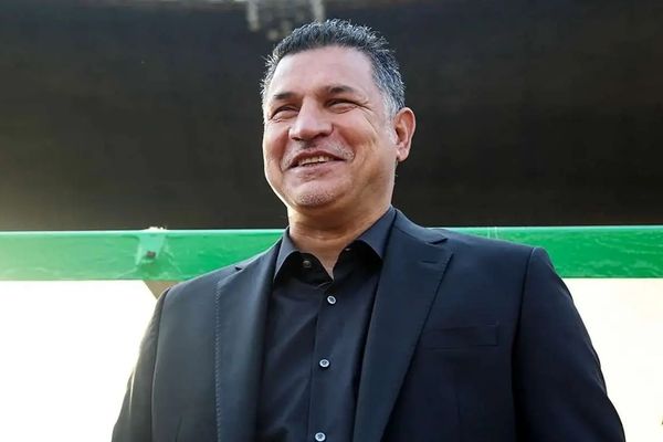 دیدار صمیمانه علی دایی با خواننده لس آنجلسی/ عکس 