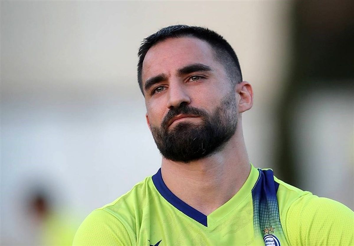 مهرداد محمدی به ترکیه رفت/ حضور در اردوی تراکتور و سپس عقد قرارداد!

