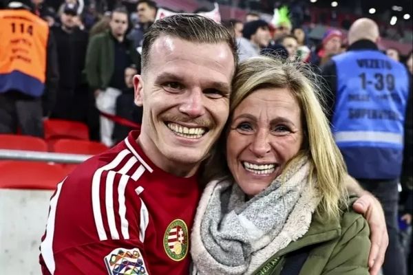 خداحافظی بازیکن جدید پرسپولیس با مادرش