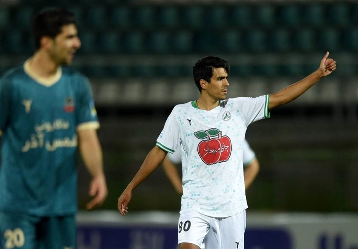 غیبت ۳ بازیکن ذوب‌آهن برابر پیکان
