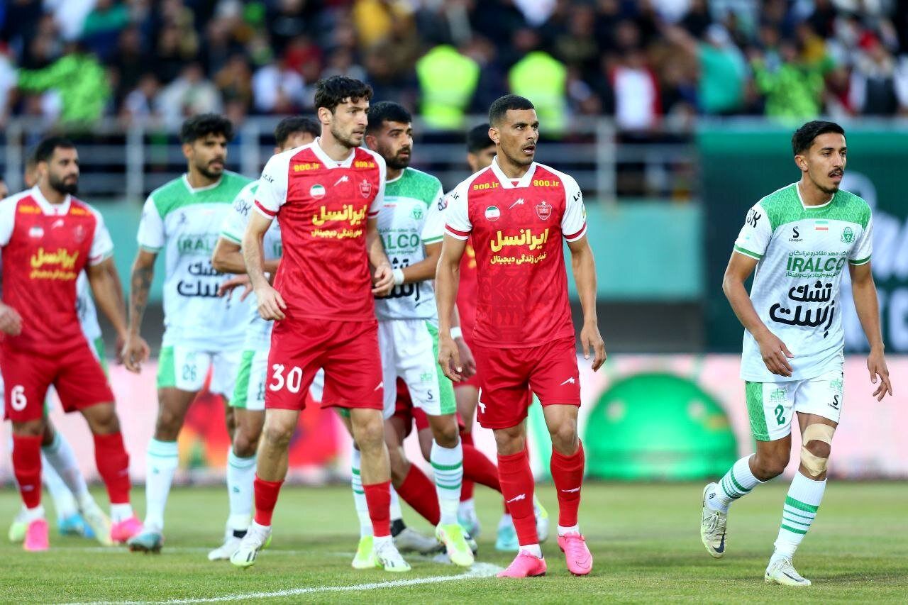 آلومینیوم - پرسپولیس، با حضور تماشاگران