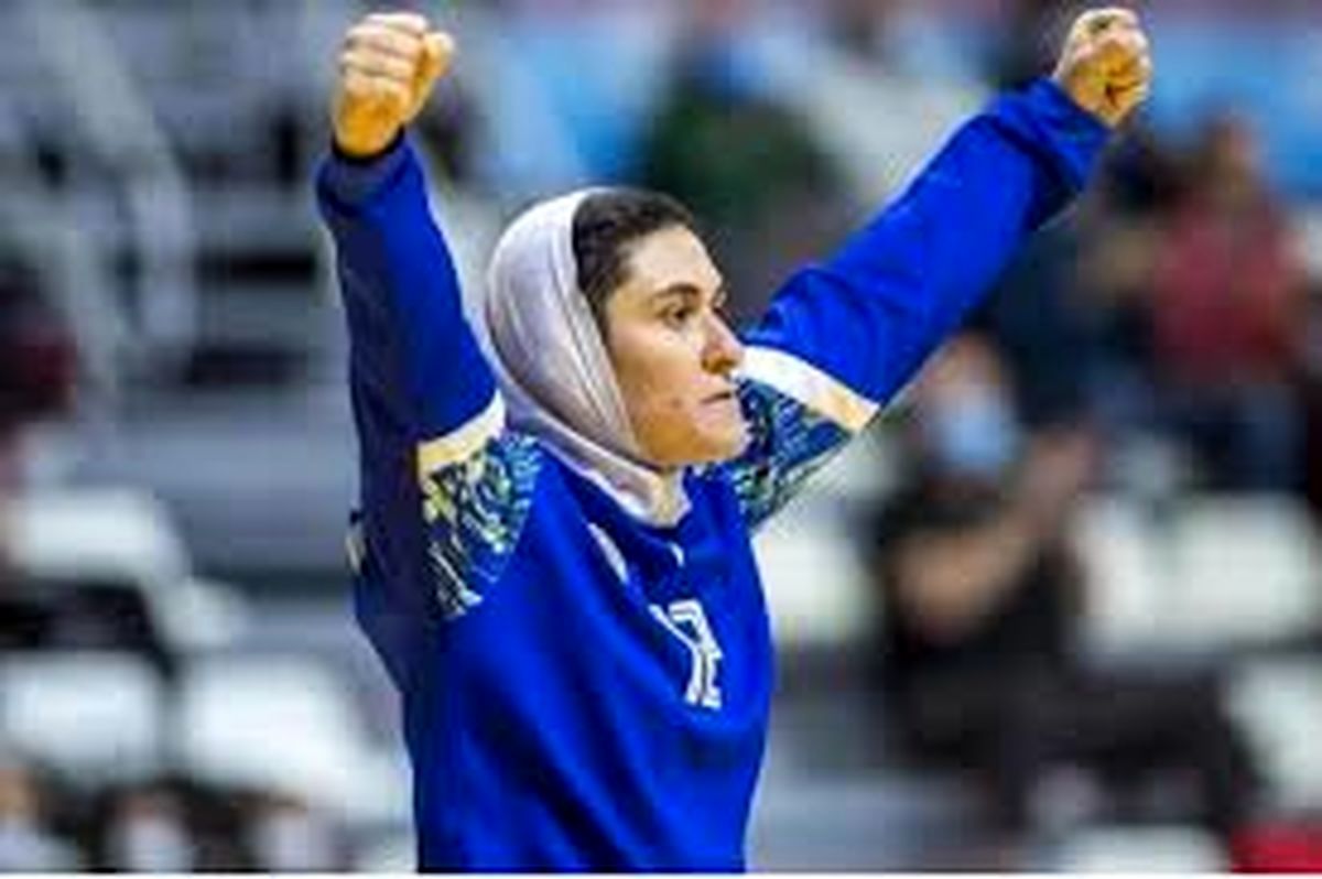 واکنش فدراسیون جهانی به عملکرد دختر دروازه‌بان ایران؛ لحظه‌ای که دلمان به لرزه درآمد/ ویدیو
