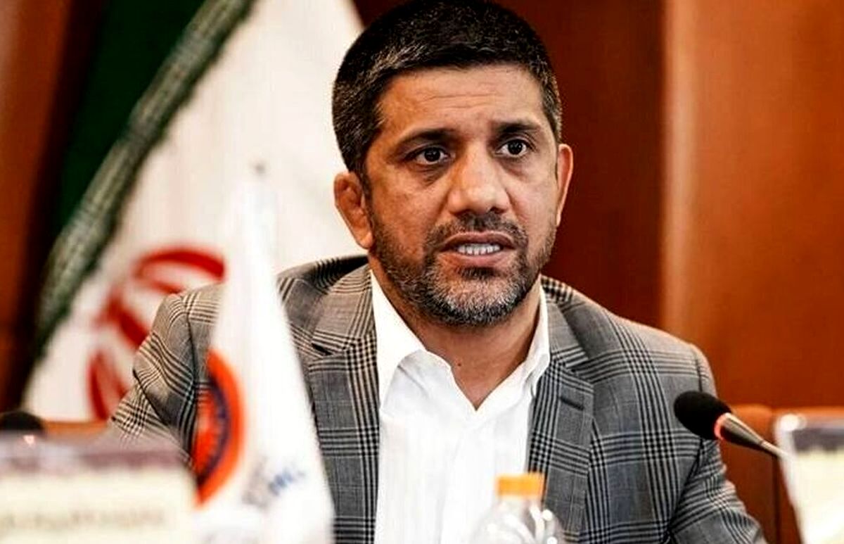 ملاقات علیرضا دبیر با کشتی‌گیر فلسطینی در کشور همسایه