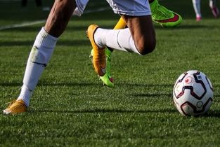 سرمربی سابق فوتبال ایران زندانی شد 