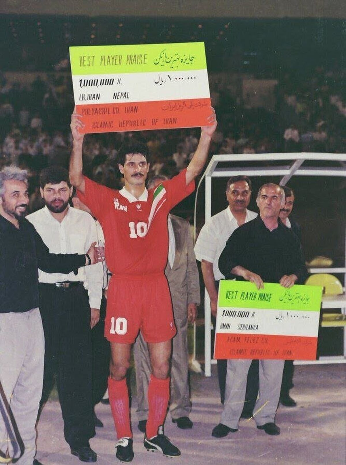 جایزه تاریخی علی دایی بی‌ارزش شد!