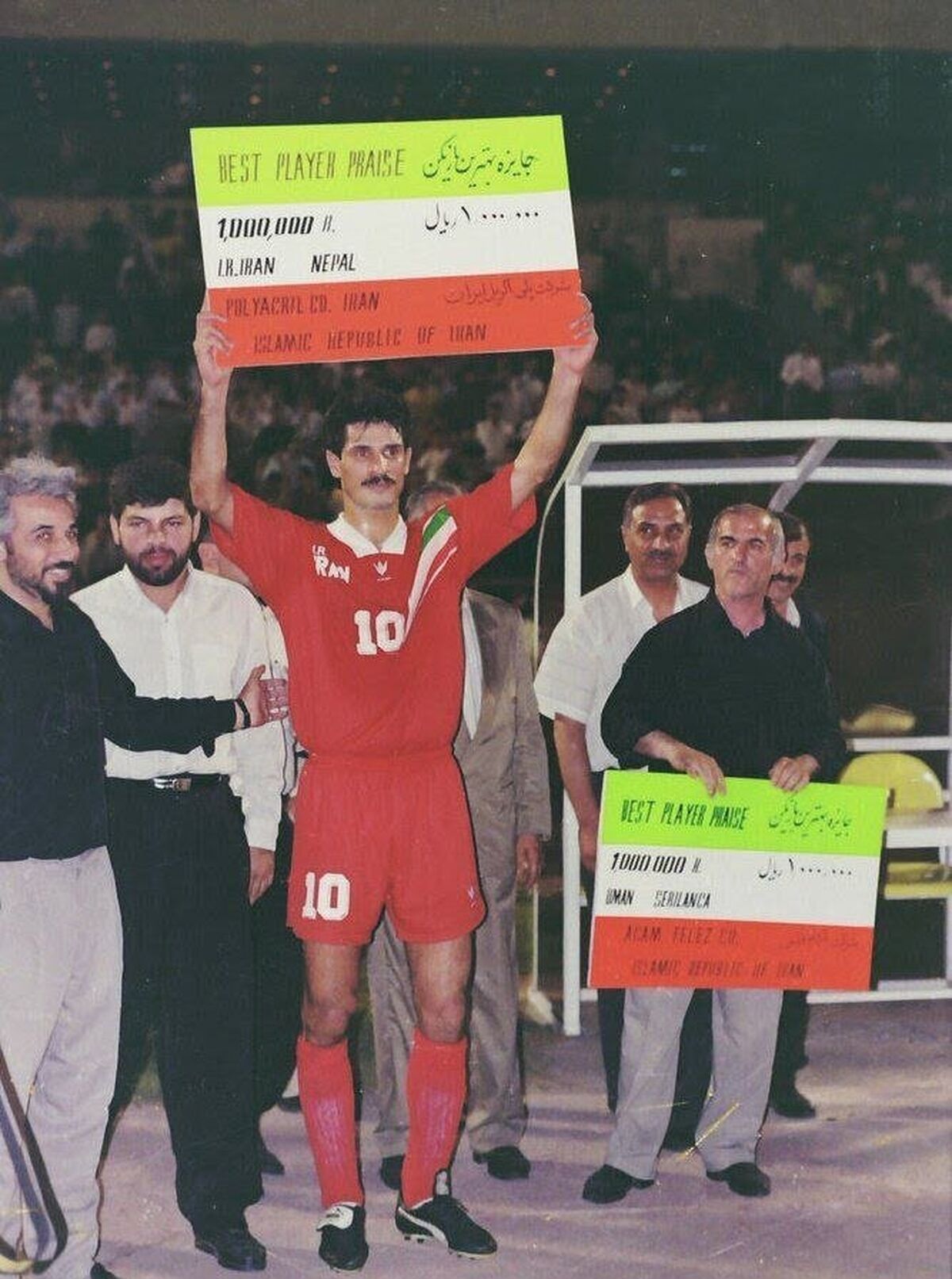 جایزه تاریخی علی دایی بی‌ارزش شد!