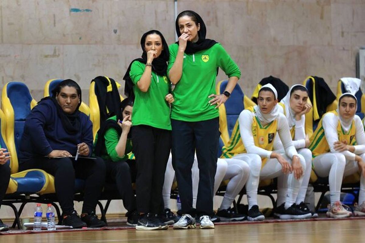 مربی بسکتبال زنان در انتقاد از هیات اصفهان: می‌گویند اول کارت بکشید بعد تمرین کنید!
