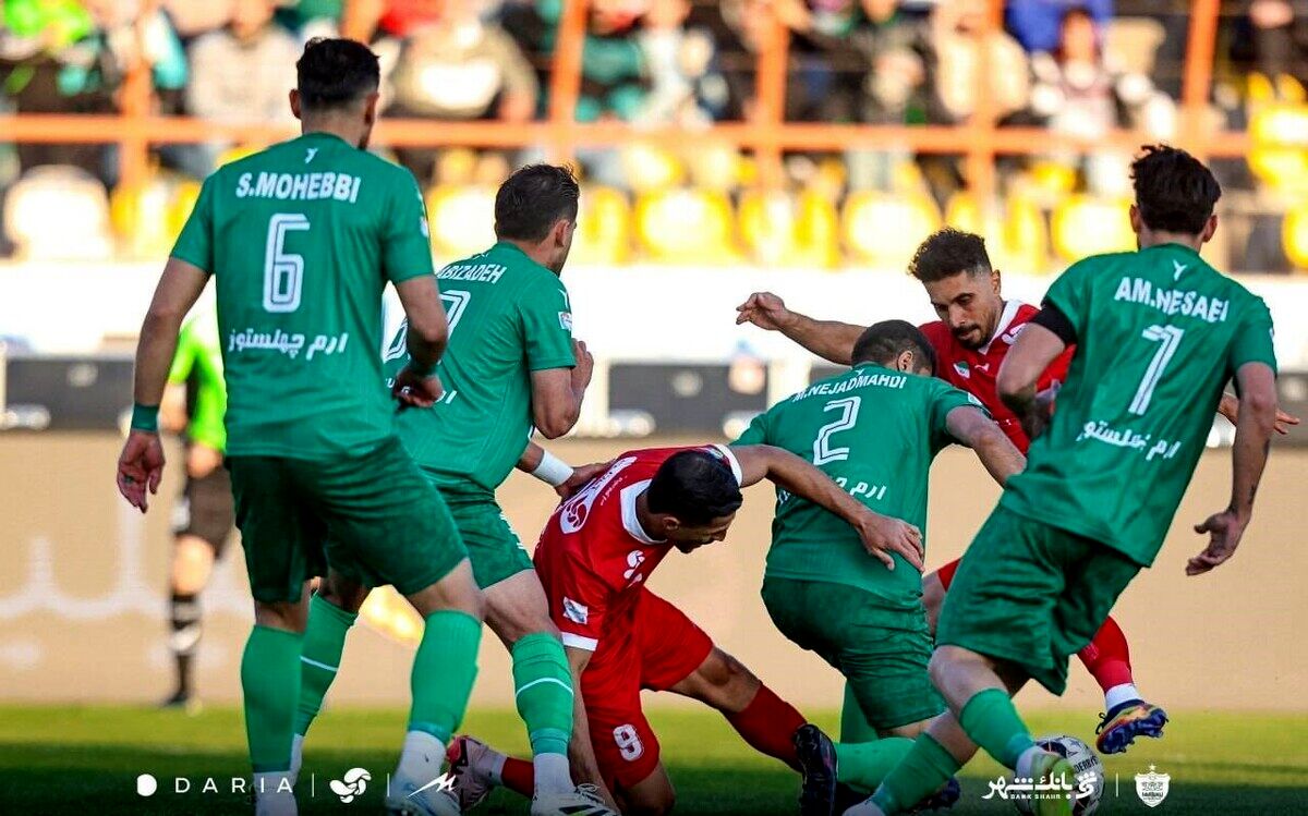 جدول لیگ ایران در پایان مسابقات امروز/ صدرنشینی پرسپولیس با دو بازی بیشتر از استقلال پیش از دربی
