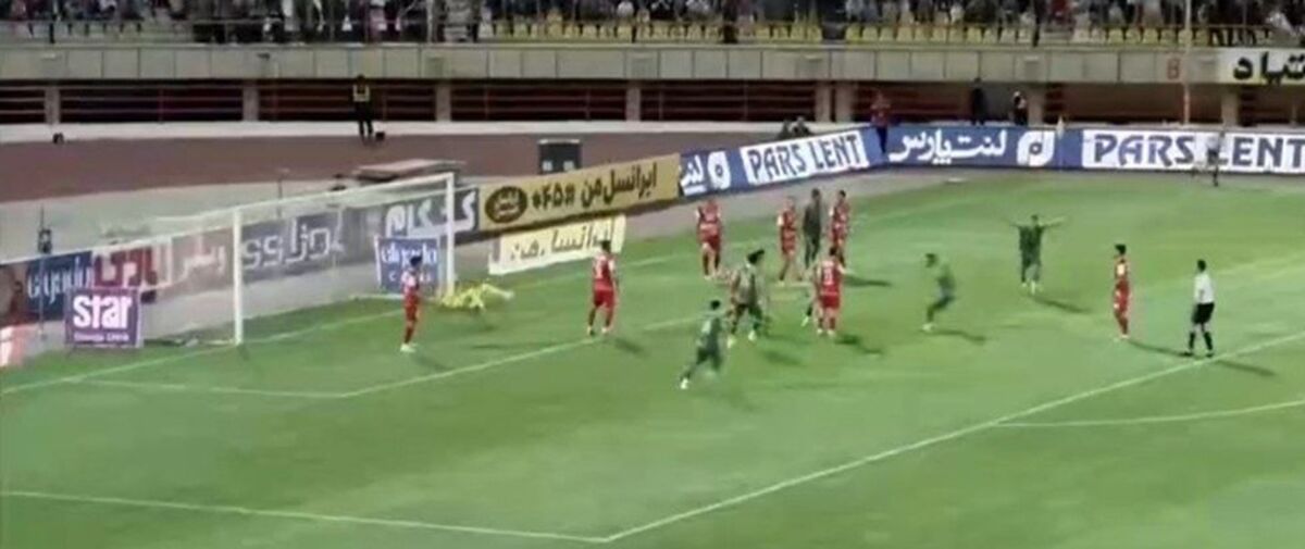 قیچی برگردان تماشایی/ گل اول شمس آذر به پرسپولیس در دقیقه 12