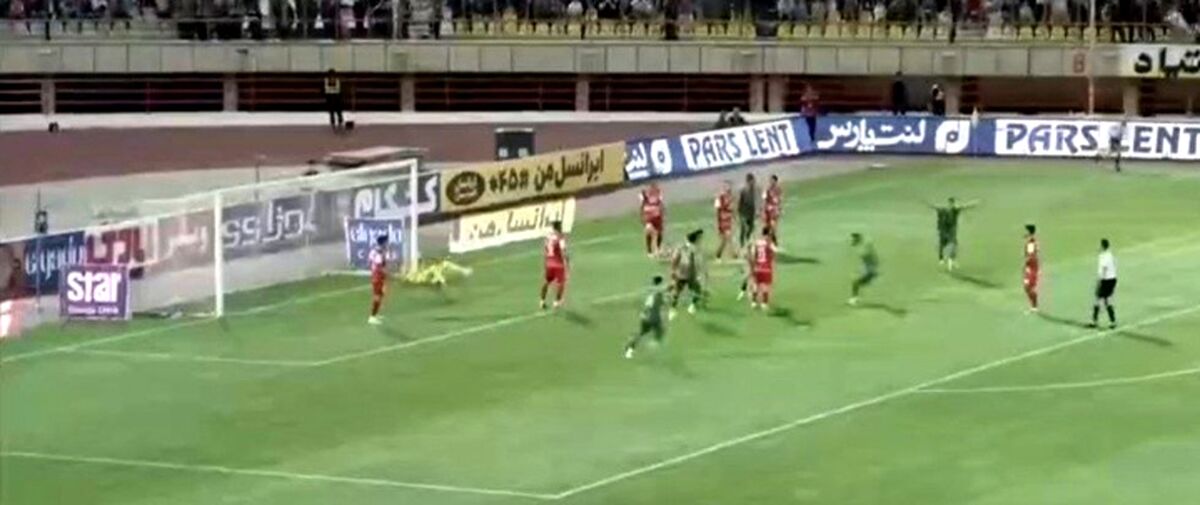 قیچی برگردان تماشایی/ گل اول شمس آذر به پرسپولیس در دقیقه 12