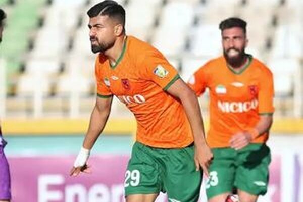 بازیکن مس رفسنجان: آماده‌ام در خیابان نگهبانی بدهم
