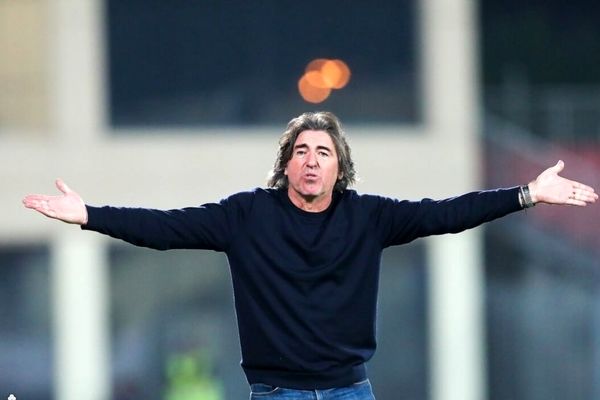 ساپینتو در یزد قاطی کرد؛ چرا برنامه استقلال را بر هم زدید؟